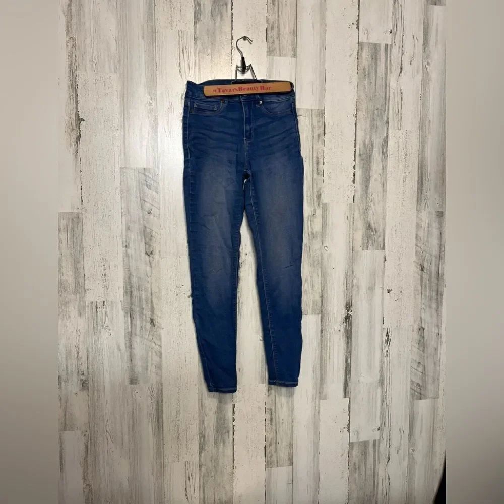 Blue jeans  - Picture 2 of 5